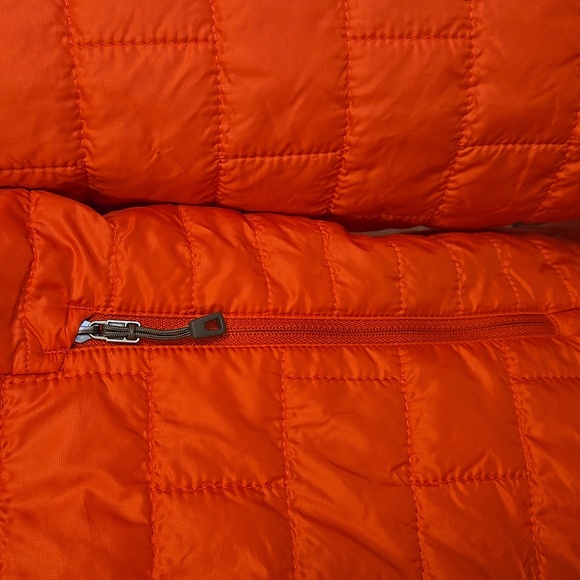Patagonia Vibrant Orange Quilted Jacket - Picture 4 of 12